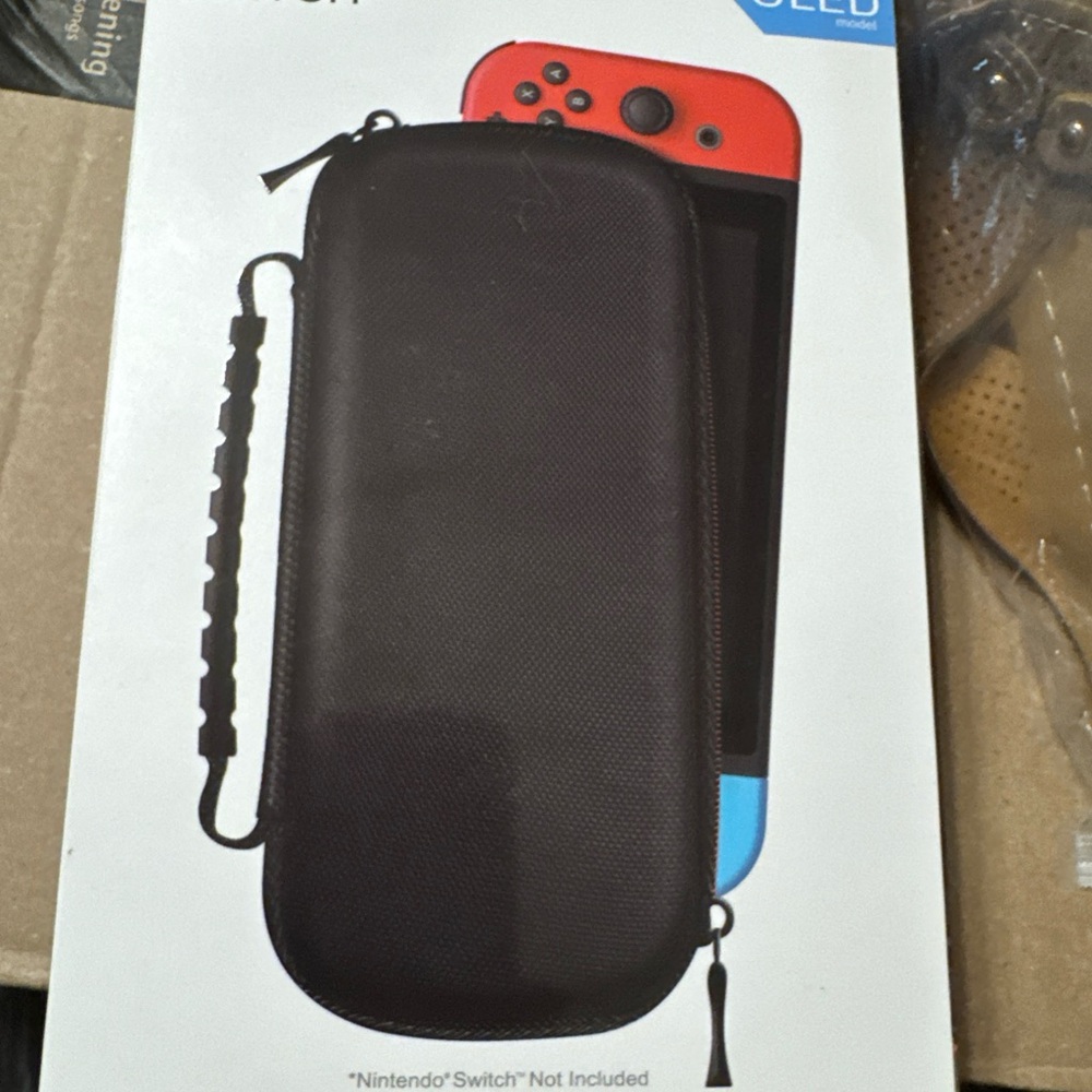 Nintendo‎ switch protective case - Picture 3 of 3